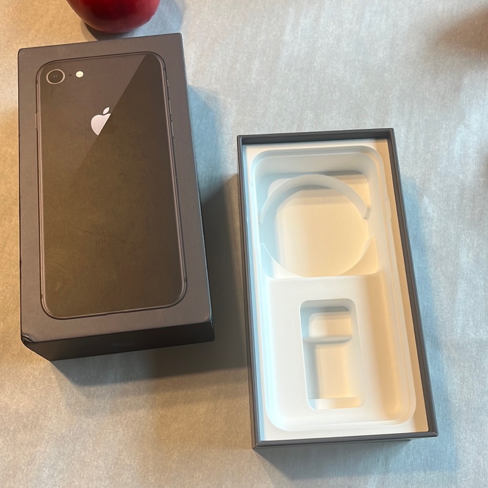 iphone 8, Space gray, 64 GB BOX